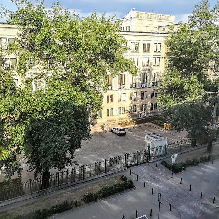 Hot Spot City Center, Spacious Private Room, Shared Bath And Kitchen